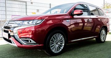 Fahrzeugabbildung Mitsubishi Outlander PHEV Top 4WD|