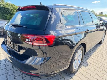 Volkswagen Passat Variant - 4