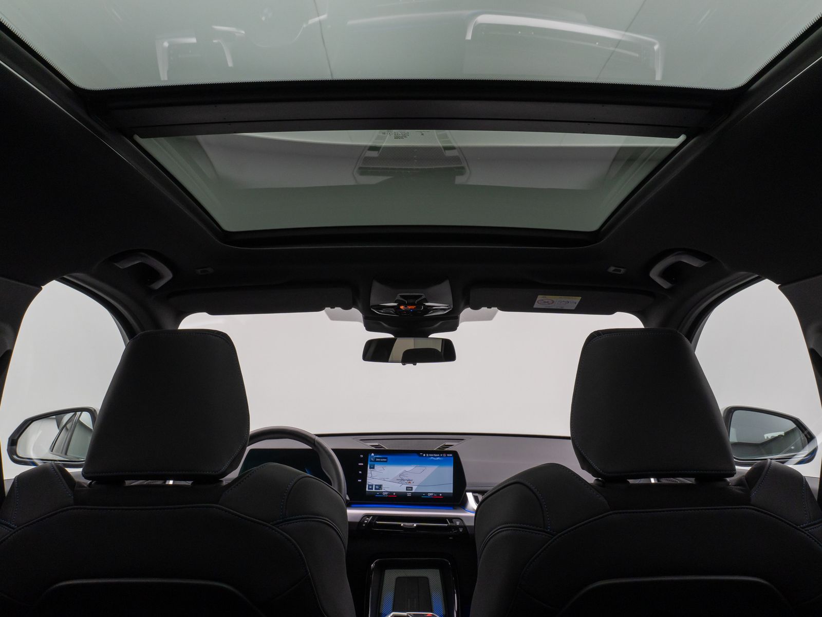 Fahrzeugabbildung BMW iX1 xD30 M Sport Panorama Kamera DAB Komfort LED