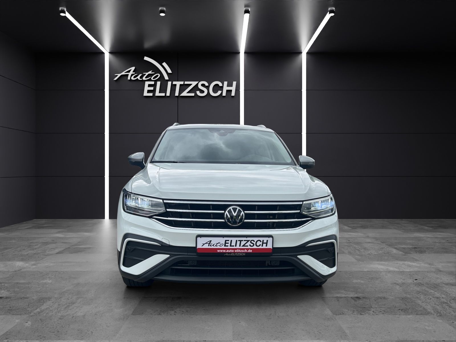 Fahrzeugabbildung Volkswagen Tiguan Allspace TDI Life DSG LED AHK CarPlay AID