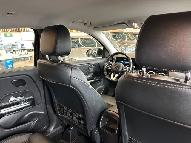 Mercedes-Benz GLA 220 d 4Matic *LED*AHK*Keyless*