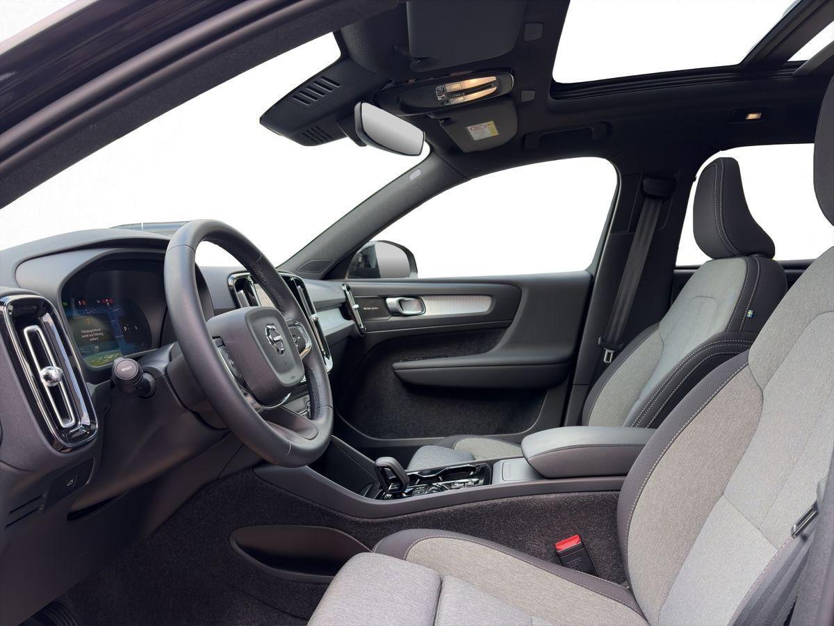 Volvo XC40 B3 Black Edition Plus, AHK Pano 20"LM-Felge