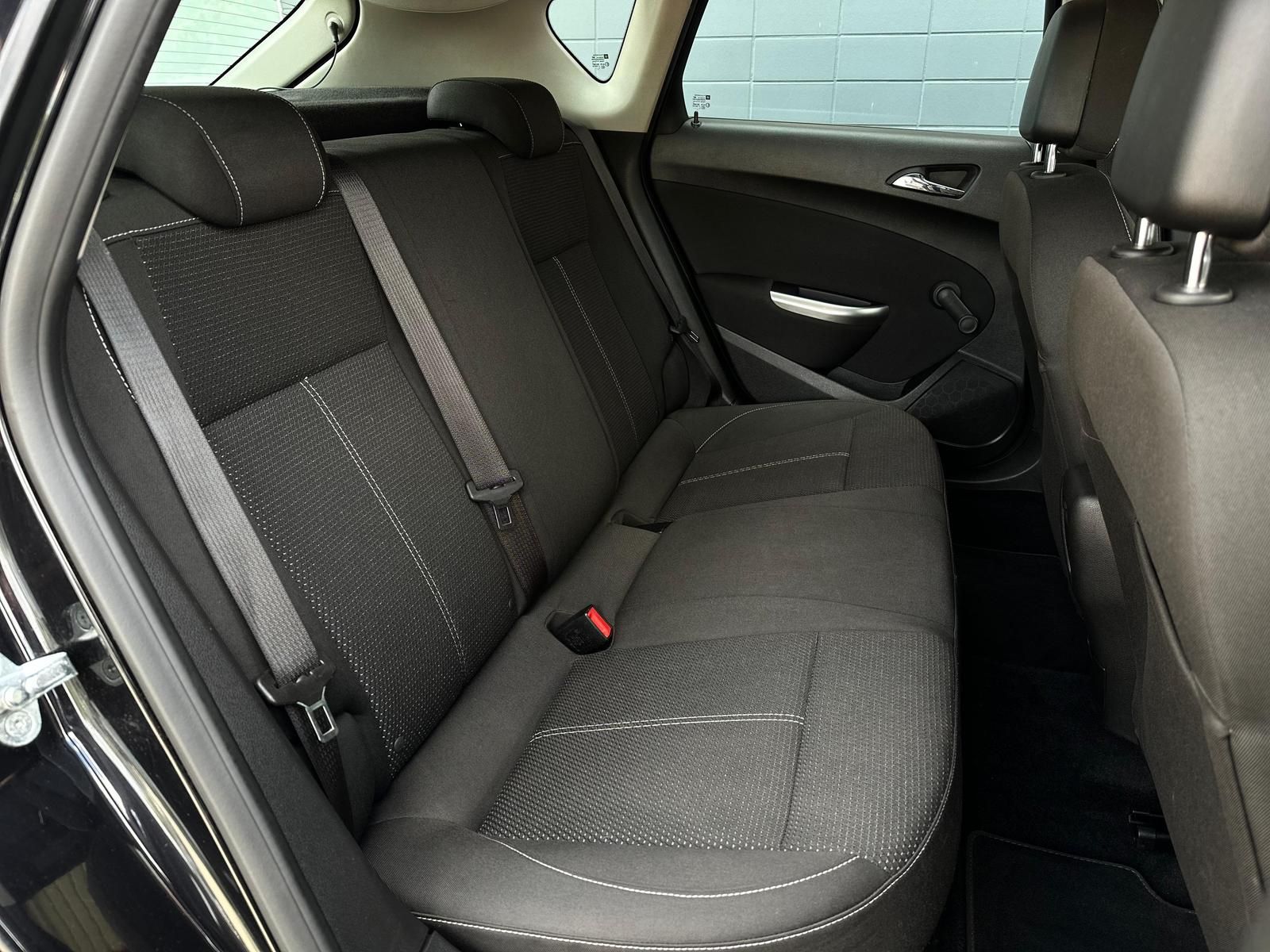 OPEL Astra 1.7CDTI SPORT PDC#NAVI#KLIMA#ALU#TEMPO#SHZ - Image 16