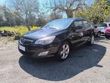 Opel Astra 1.7 CDTI 110CV 5 porte Cosmo - Opel Astra mit Diesel-Antrieb: 1.7