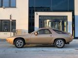 Porsche 928 - Porsche 928