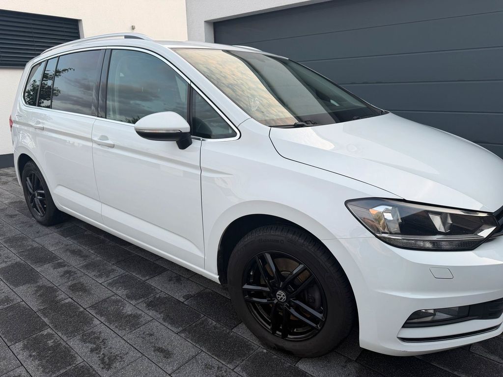 Image of Volkswagen Touran