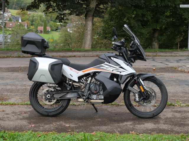 KTM 790 Adventure Koffer + Topcase und Griffheizung