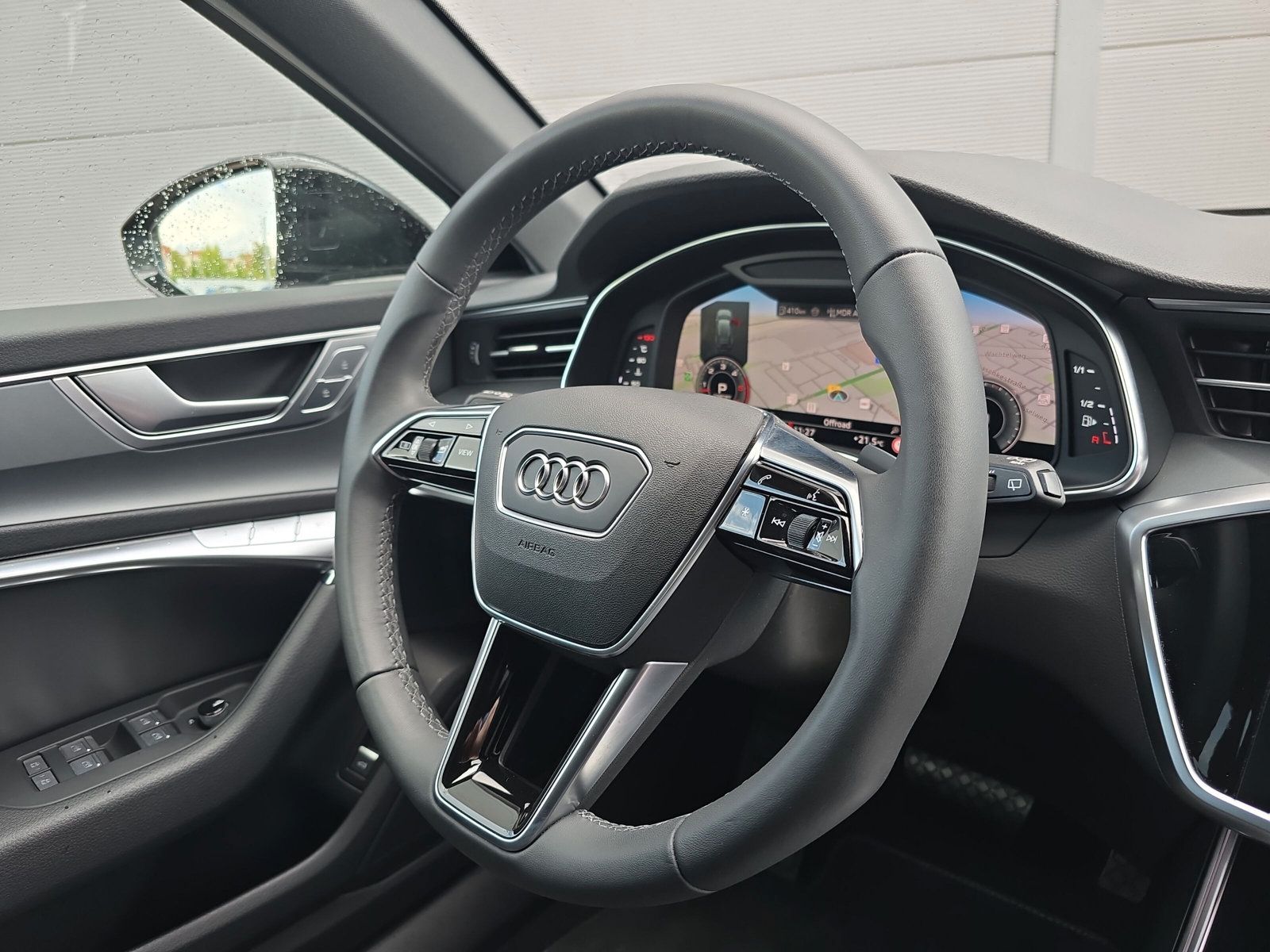 Fahrzeugabbildung Audi A6 Avant 50 TDI qu S line MATRIX ASSIS+ PANO AHK