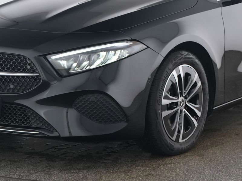 Fahrzeugabbildung Mercedes-Benz A 200 PROGRESSIVE+PANORAMA+LHZ+LED+KEYL+AMBIENTE
