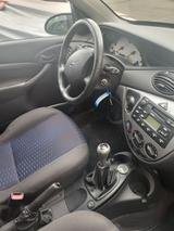 Ford Youngtimer Ford Focus  mk1  1.8l 82900km... - gebrauchte Ford Focus aus dem Jahr 2001