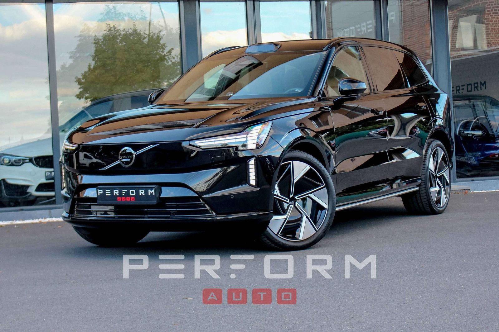 Volvo EX90 *7PL*107kWh*AWD*TWIN MOTOR ULTRA PERFORMANC