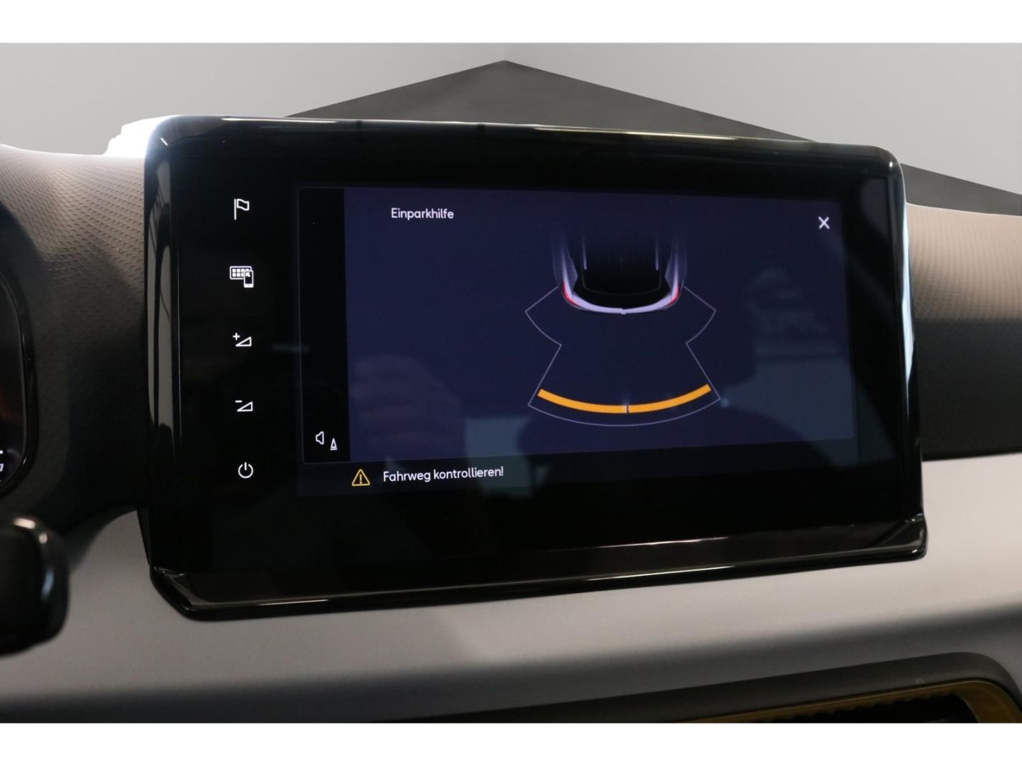 Fahrzeugabbildung SEAT Arona Road Edition Navi Tempomat SHZ PDC LED