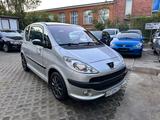 Peugeot 1007 Premium*Automatik*Klima* - gebrauchte Peugeot 1007 aus dem Jahr 2005