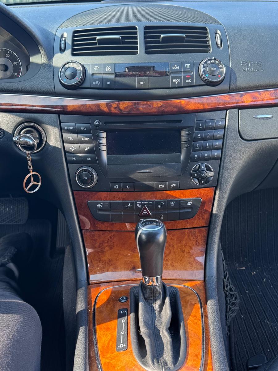 Mercedes-Benz E 220 CDI ELEGANCE 
