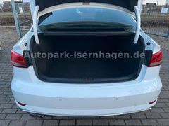 AUDI A3 40 TFSI S-Tronic Design*Pano*SZH*Leder*RFK*SS