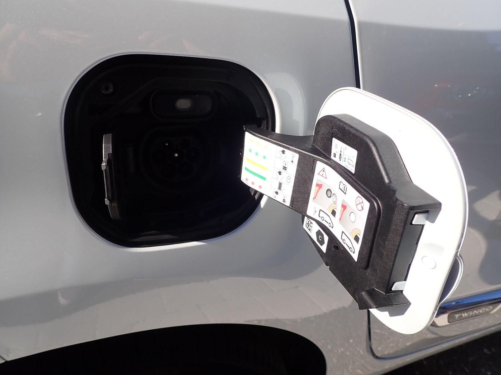 Fahrzeugabbildung Renault Twingo Urban Night Electric
