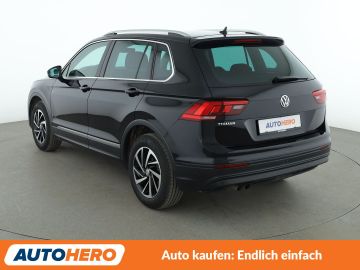 Volkswagen Tiguan - 4