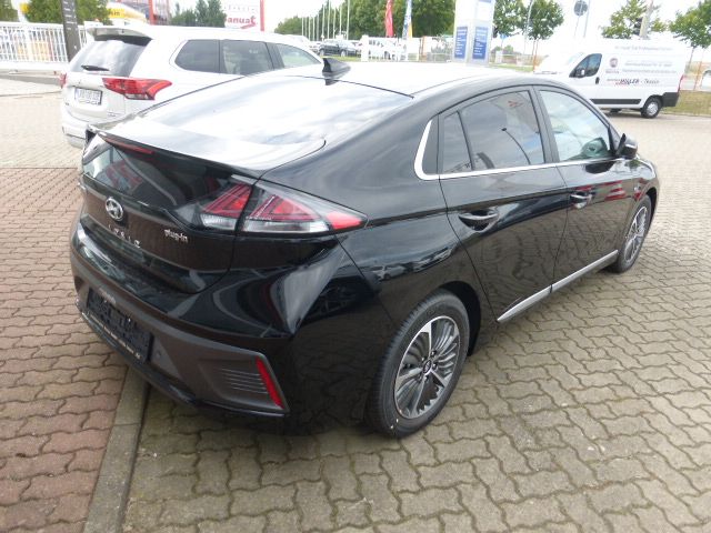 Fahrzeugabbildung Hyundai IONIQ  Premium  Hybrid (FL)