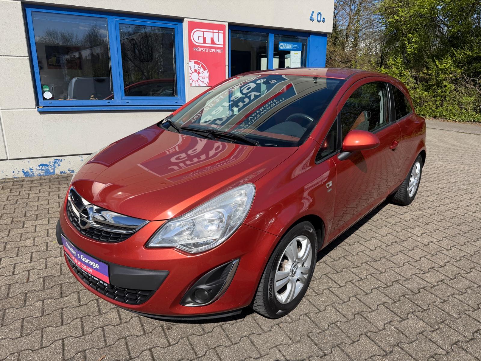 Opel Corsa D Satellite