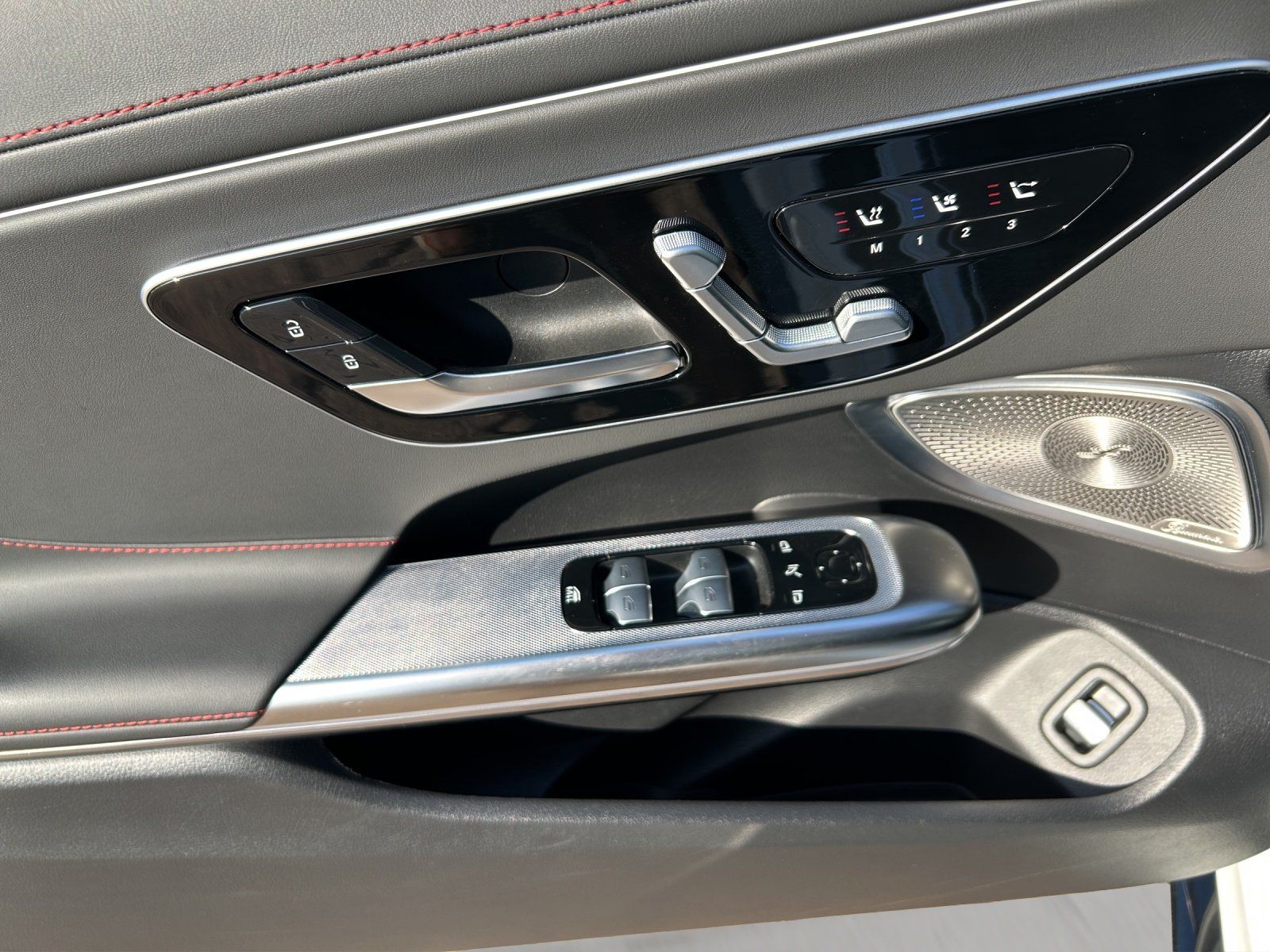 Fahrzeugabbildung Mercedes-Benz CLE 53 AMG DYNAMIC+ Driver's DISTRO Massage AHK