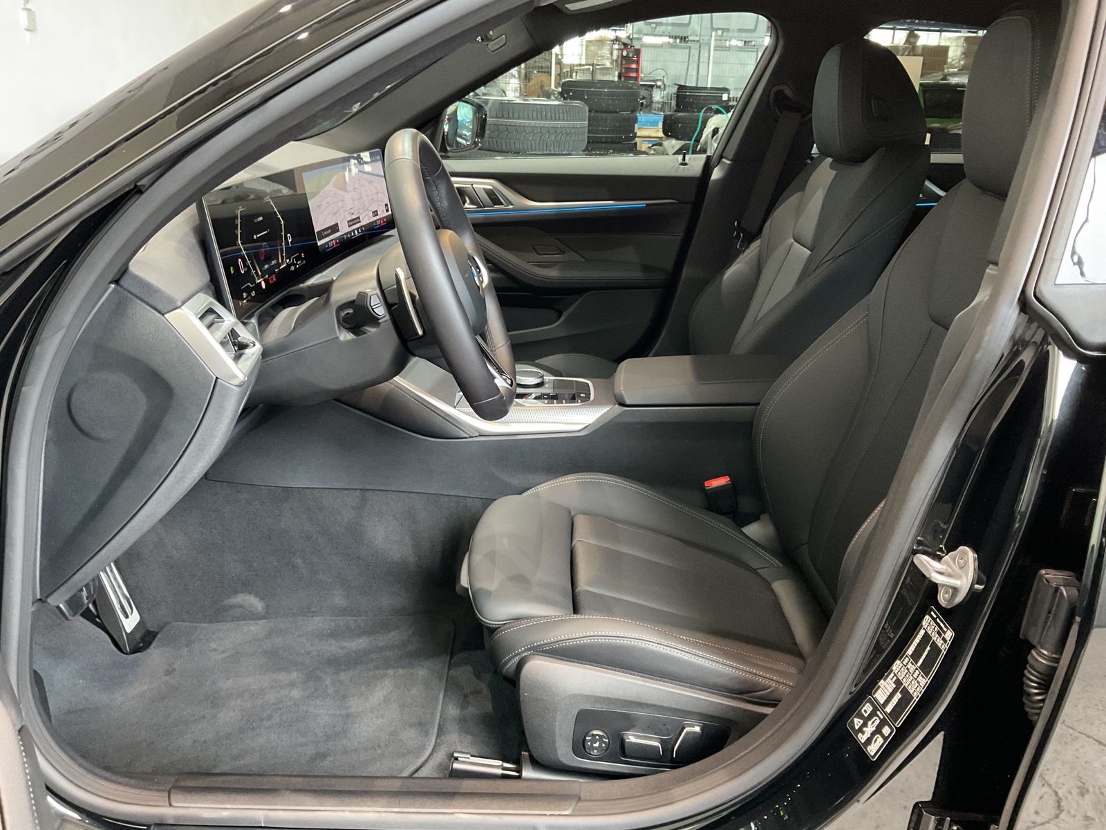 Fahrzeugeinzelansicht 11 Fahrzeugabbildung BMW 430i xDrive |M Sportpaket |Driving Assistant Pro