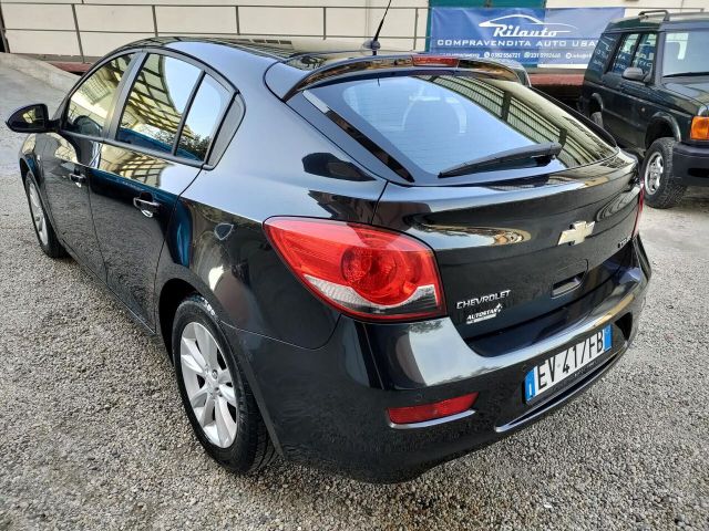 Chevrolet Cruze 1.8 5 porte LT GPL fino al 2034