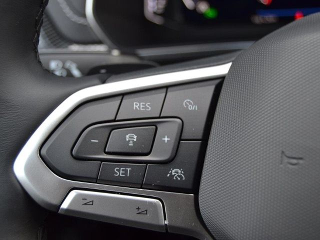 T-Cross 1.5 TSI DSG R-Line AHK/IQ.DRIVE-PAKET/MA