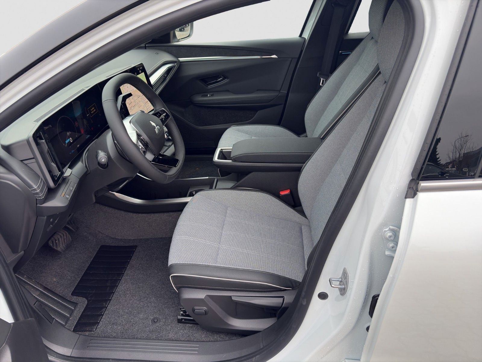 Fahrzeugabbildung Mitsubishi Eclipse Cross Diamant TOP 2Tone 87 kWh (22kW)