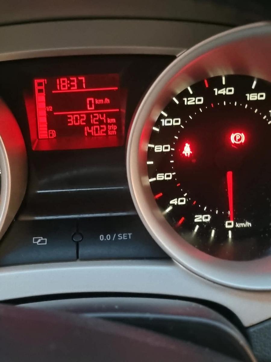 Seat Ibiza 2011 — interior
