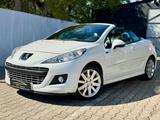 Peugeot 207 CC Platinum Navi/Leder/Sitzhz./Einparkhilfe/ - Peugeot 207 Platinum mit Benzin-Antrieb