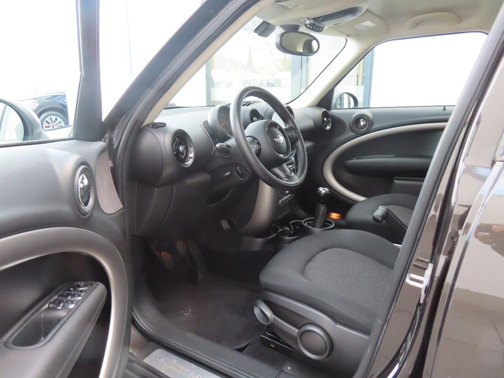 MINI Cooper D Countryman