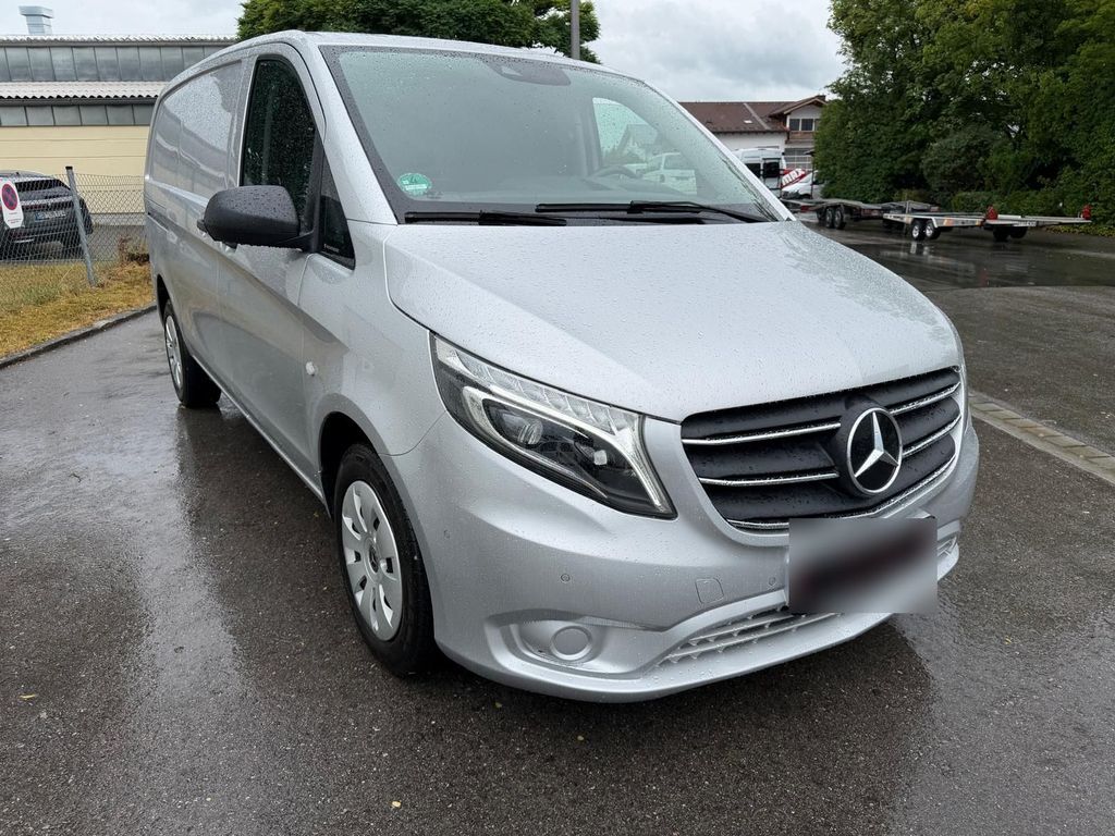 Image of Mercedes-Benz Vito