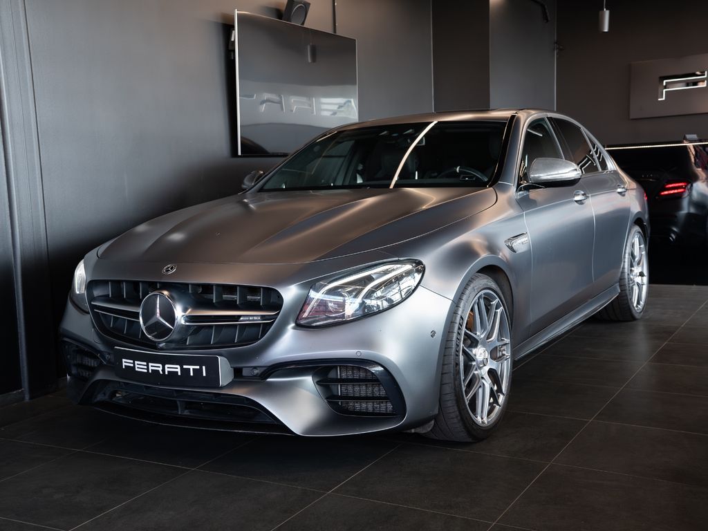 Mercedes-Benz E 63 AMG