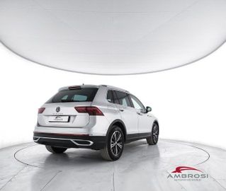 Volkswagen Tiguan - 3