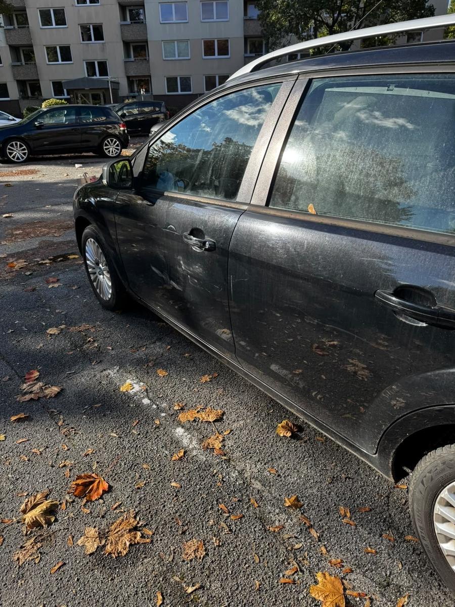 Ford Focus 2010 — photo 5