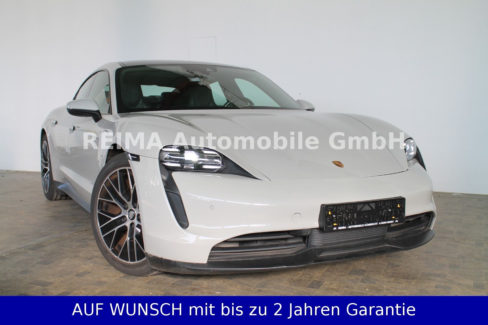 Fahrzeugabbildung Porsche Taycan  Performance , Pano, Leder, Keyless