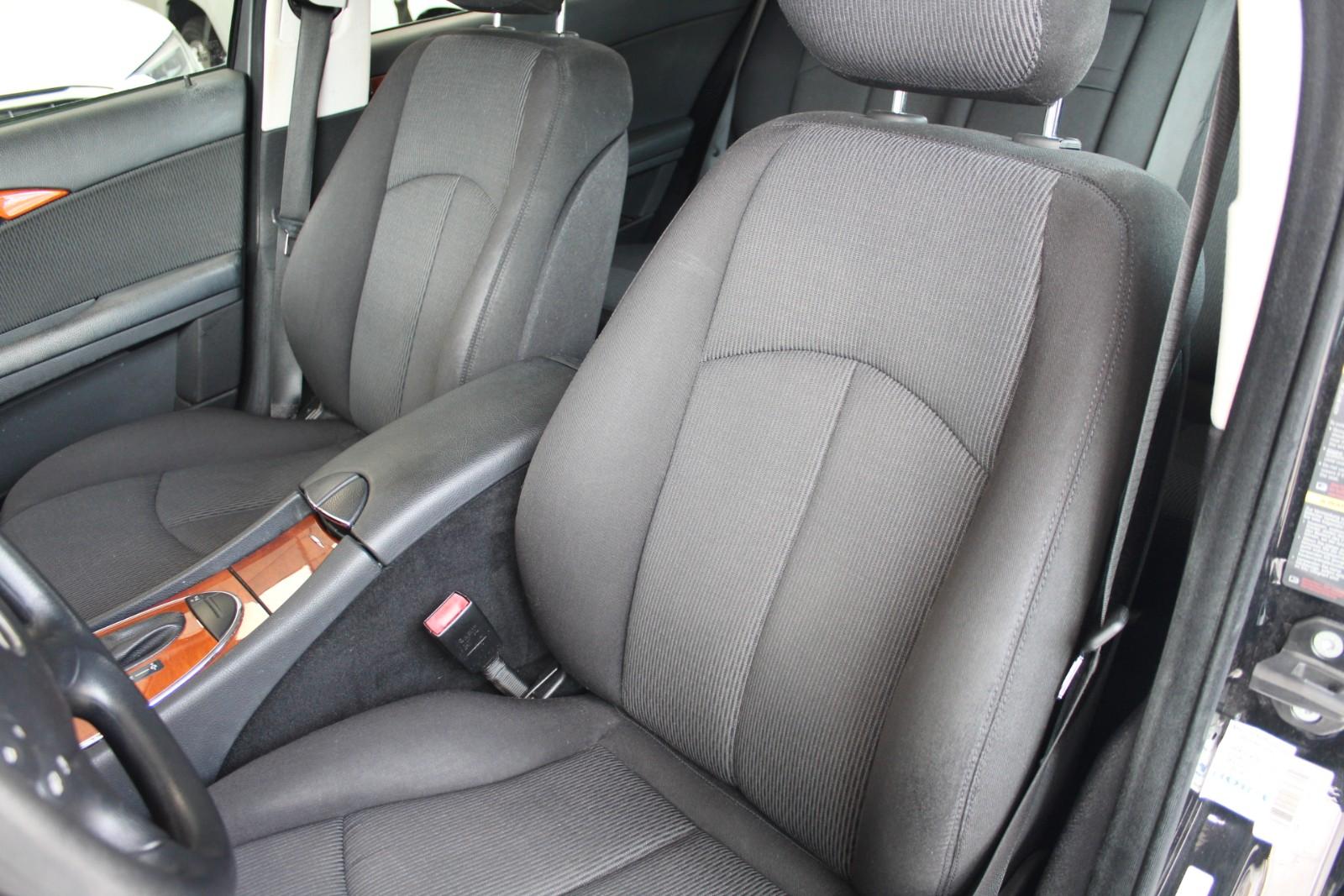 Mercedes-Benz E200 2007 — photo 12