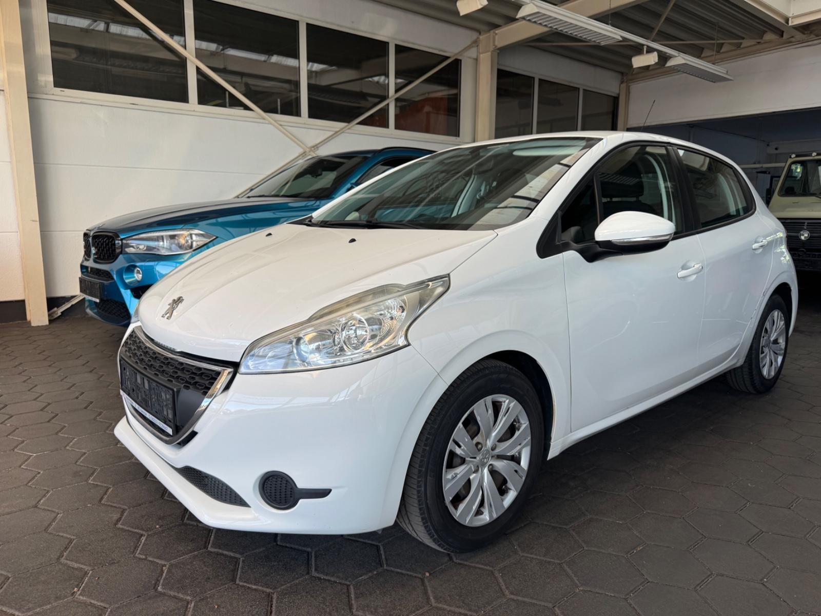 Peugeot 208 Active" PDC "Klima" Zahnriemen Neu" 2.Hand