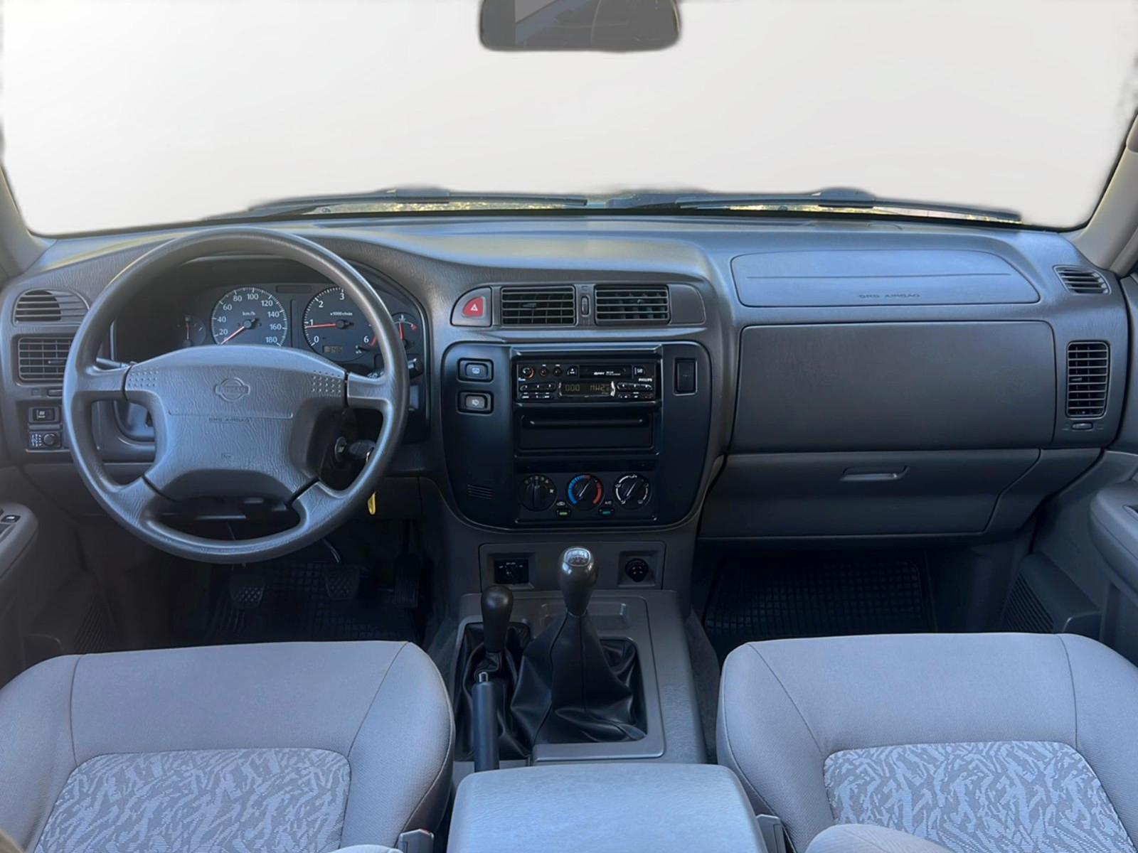 NISSAN PATROL GR 3.0 - 158 CV - 4X4 - BVM - CARNET ENTRETIEN