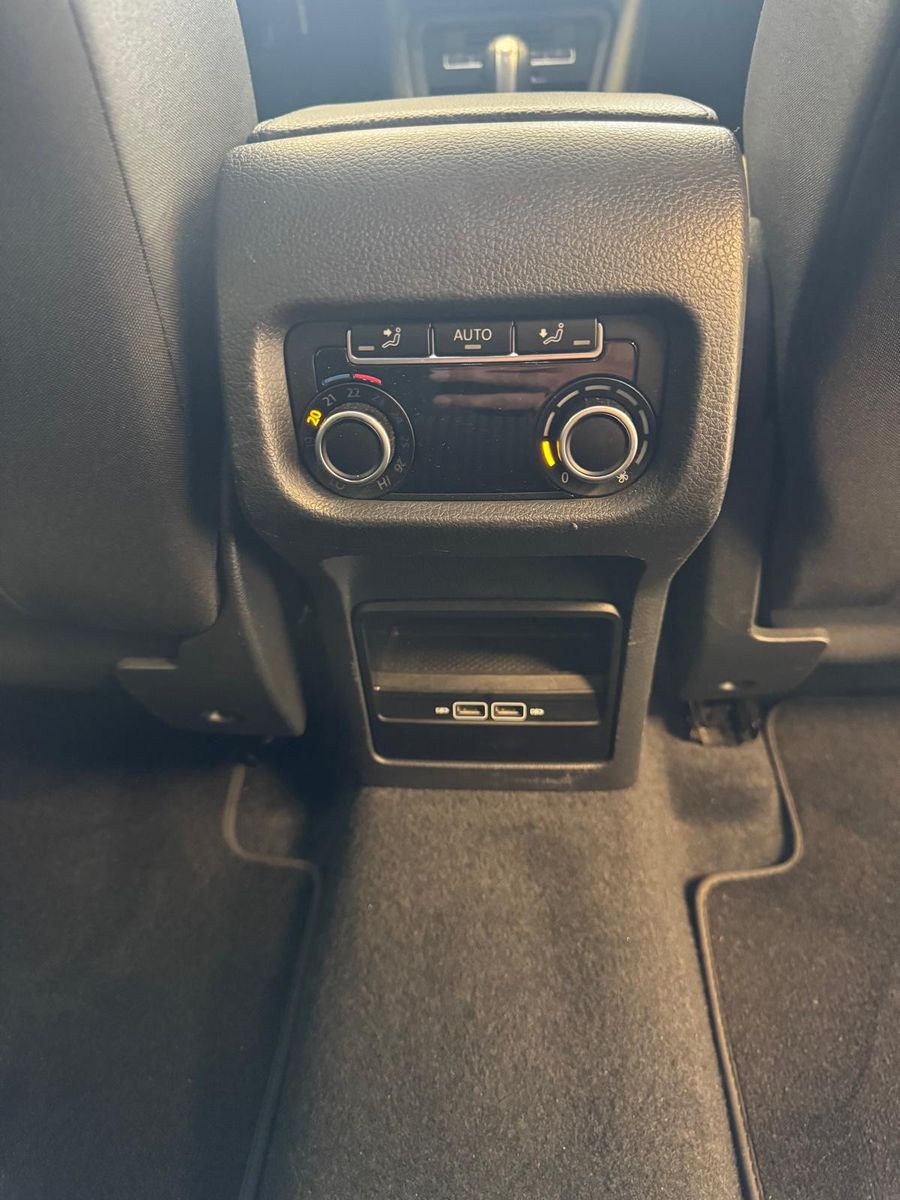Fahrzeugabbildung SEAT Alhambra Style / 1.Hand/ Scheckheft/ Navi /Klima