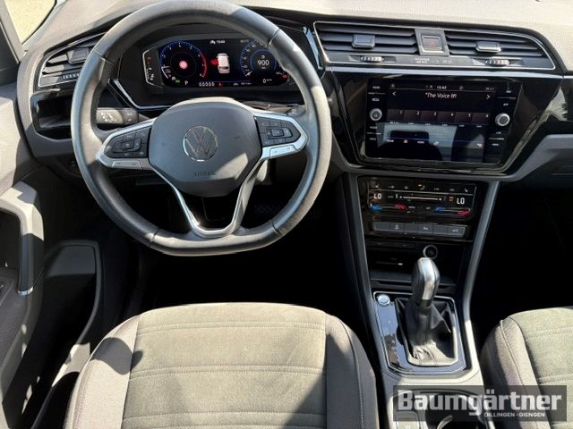 Fahrzeugabbildung Volkswagen Touran Highline 1.5 TSI 150 DSG ACC/PDC/Sitzh.