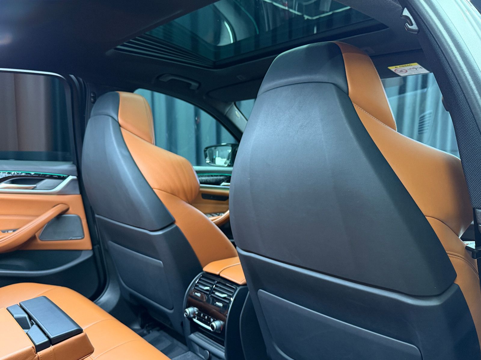 Fahrzeugabbildung BMW M5 Limousine|H&K|PANO|360°|M-DRIVERS|LCI