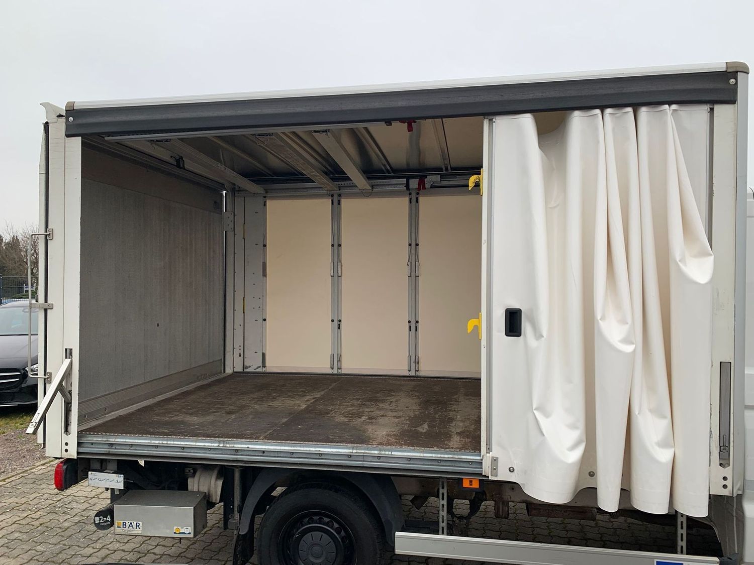 Fahrzeugabbildung Volkswagen Crafter Pritsche 35 mittell. LBW#Schiebeplane#Ka