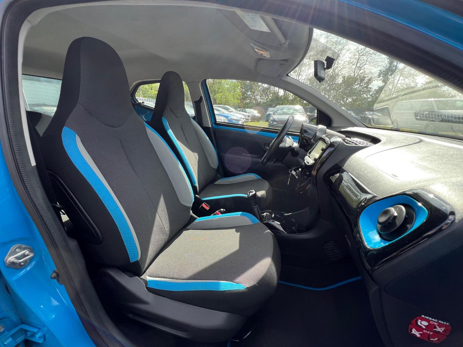 Toyota Aygo AYGO x-cite