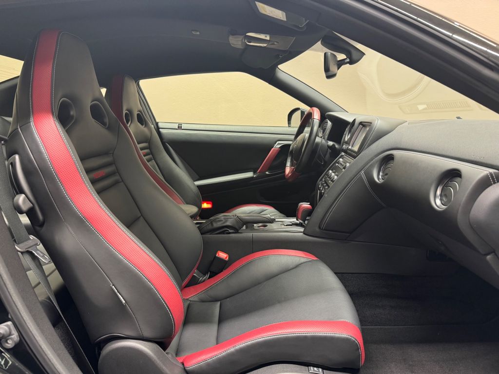 Nissan GT-R 3.8l R35**BLACK EDITION*FACELIFT*LED*BOSE**
