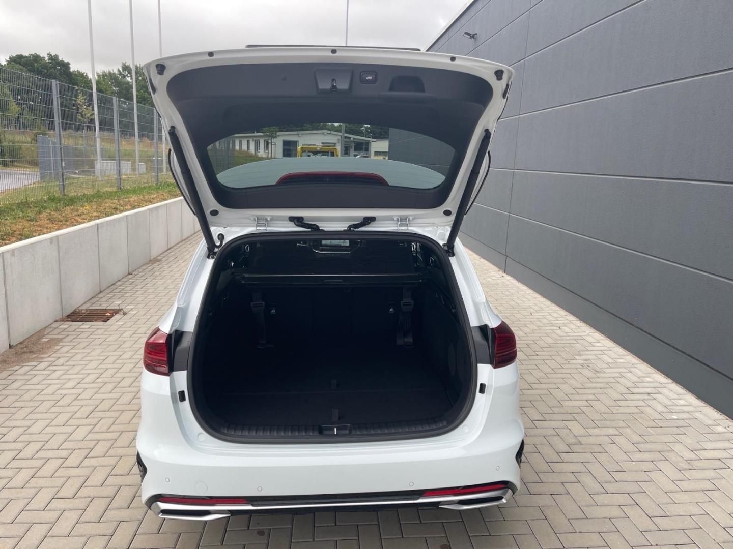 Kia Ceed_sw 1.5T DCT GT-Line Leder Techno Performanc