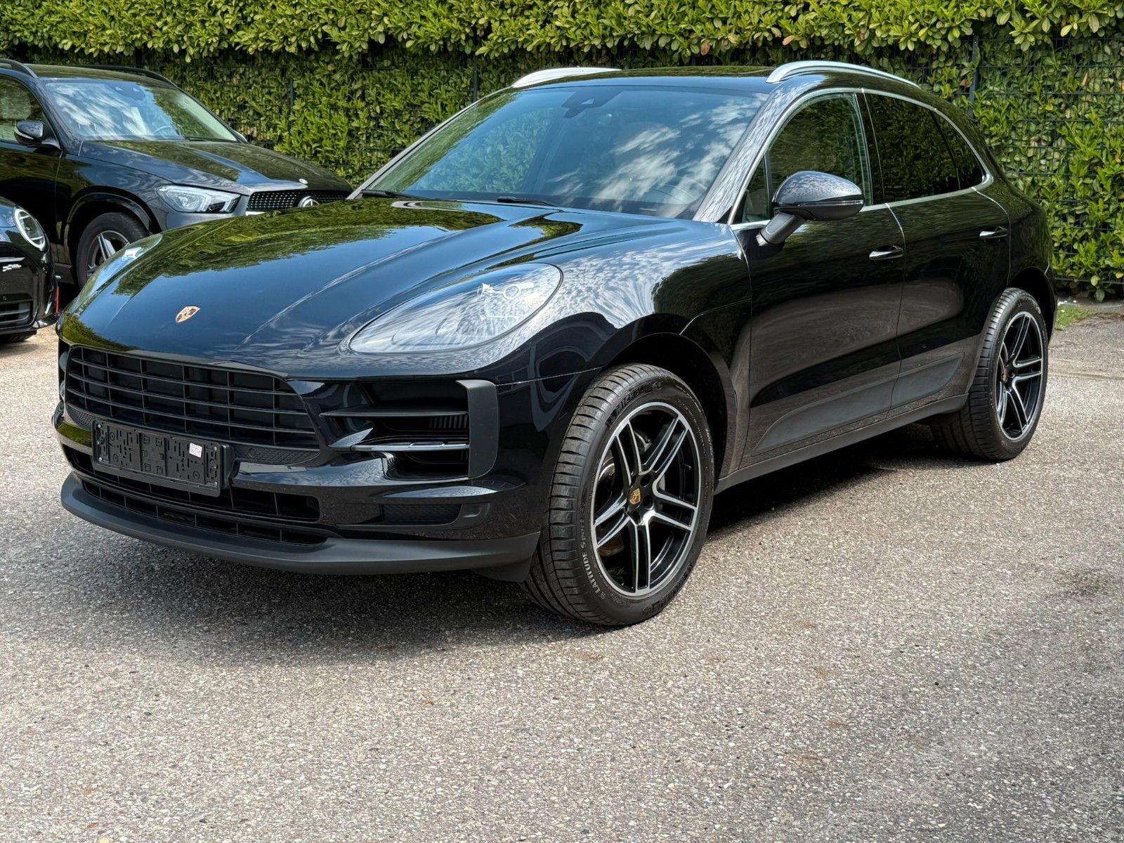 PORSCHE Macan