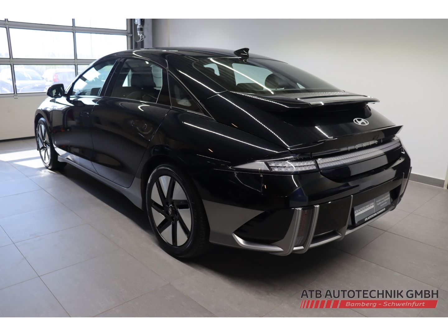 Fahrzeugabbildung Hyundai IONIQ 6 DYNAMIQ 53kWh 97,3% SOH Navi Digitales C