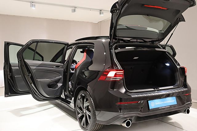 Golf GTI 2.0 TSI ACC KAMERA NAVI PANORAMA SPORTF