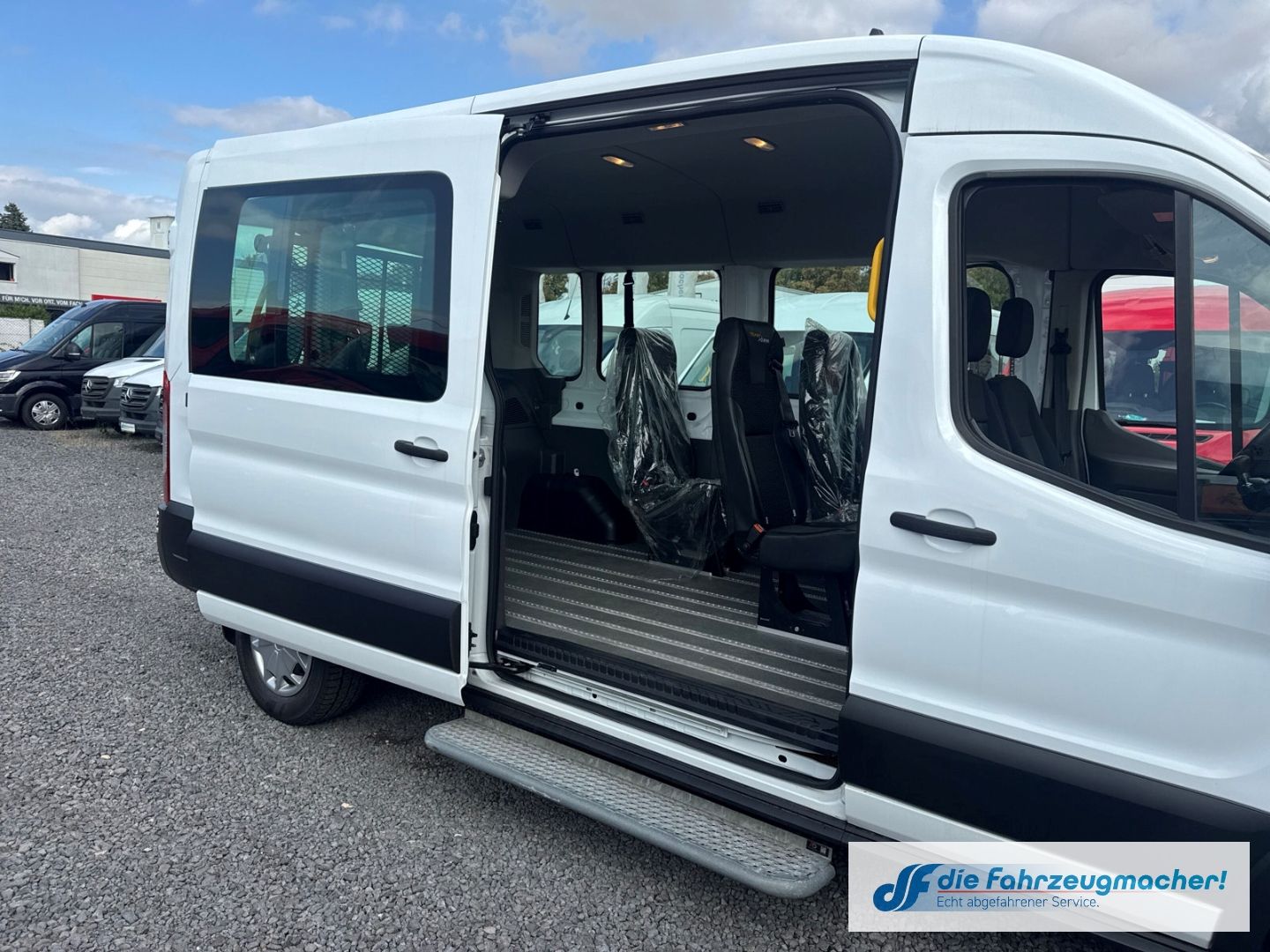 Fahrzeugabbildung Ford Transit Kombi 350 L3 Trend LIFT* Temp Tel.-Vorb.